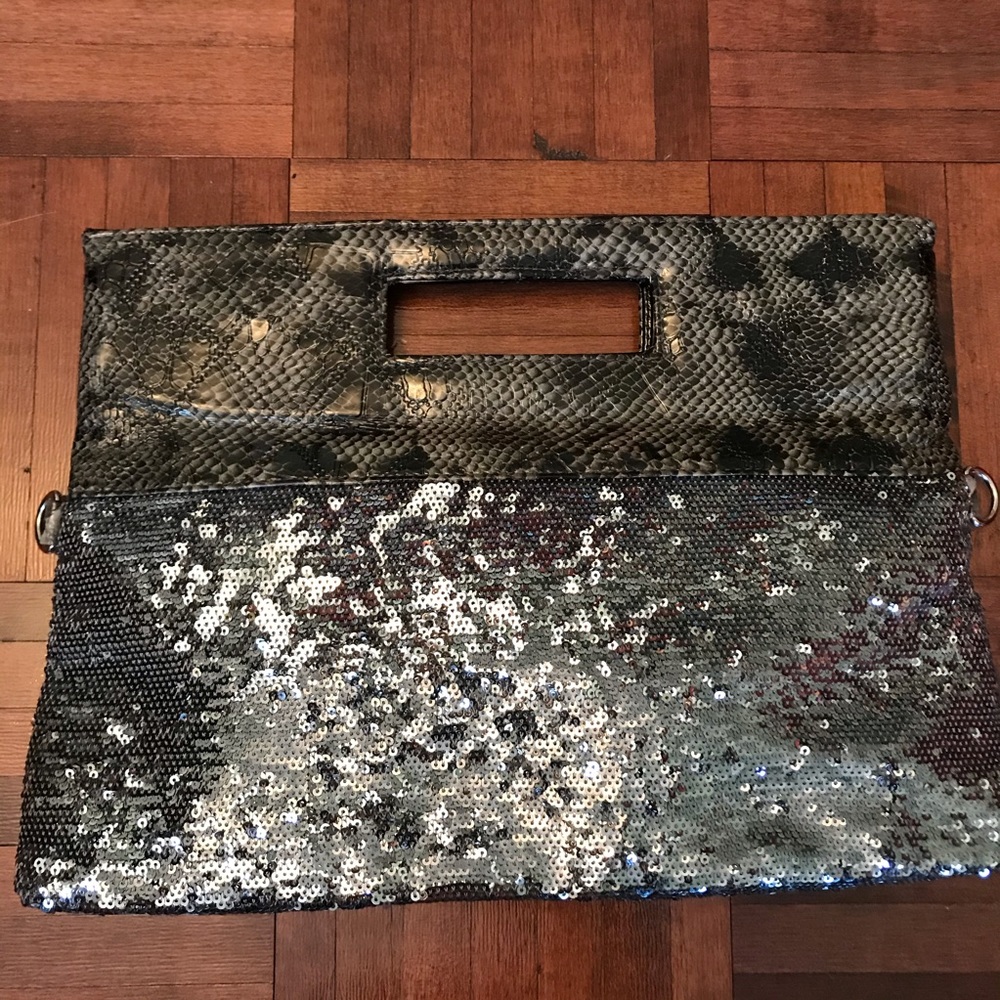 Brand new sequence purse $22